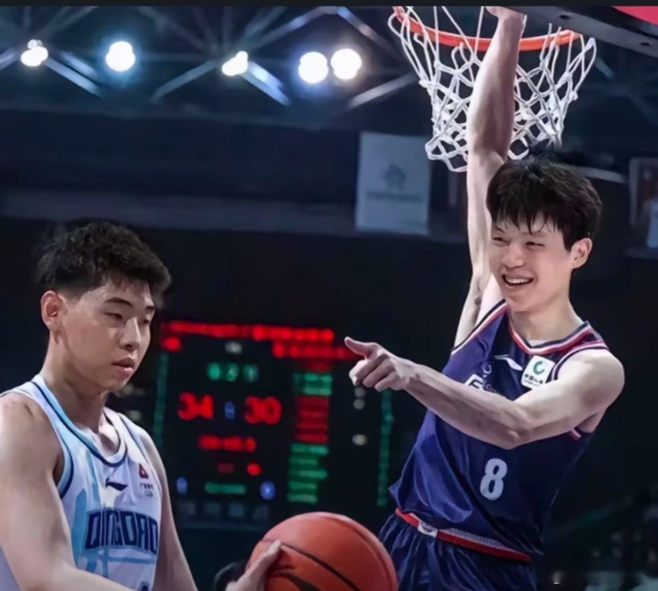 Cui Yongxi發(fā)布了一張欺騙圖片 希望Yang Hansen：您的臉那么多汁；我會嘗試在現場見你